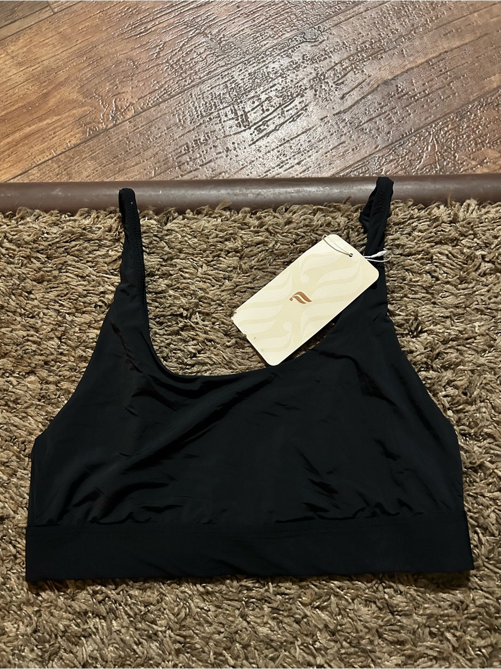 New w/ Tags Fabletics Naked Feel Scoop Neck Black Seamless Bralette